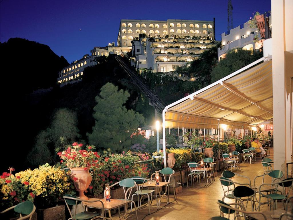 Hotel Le Terrazze Letojanni Exterior foto