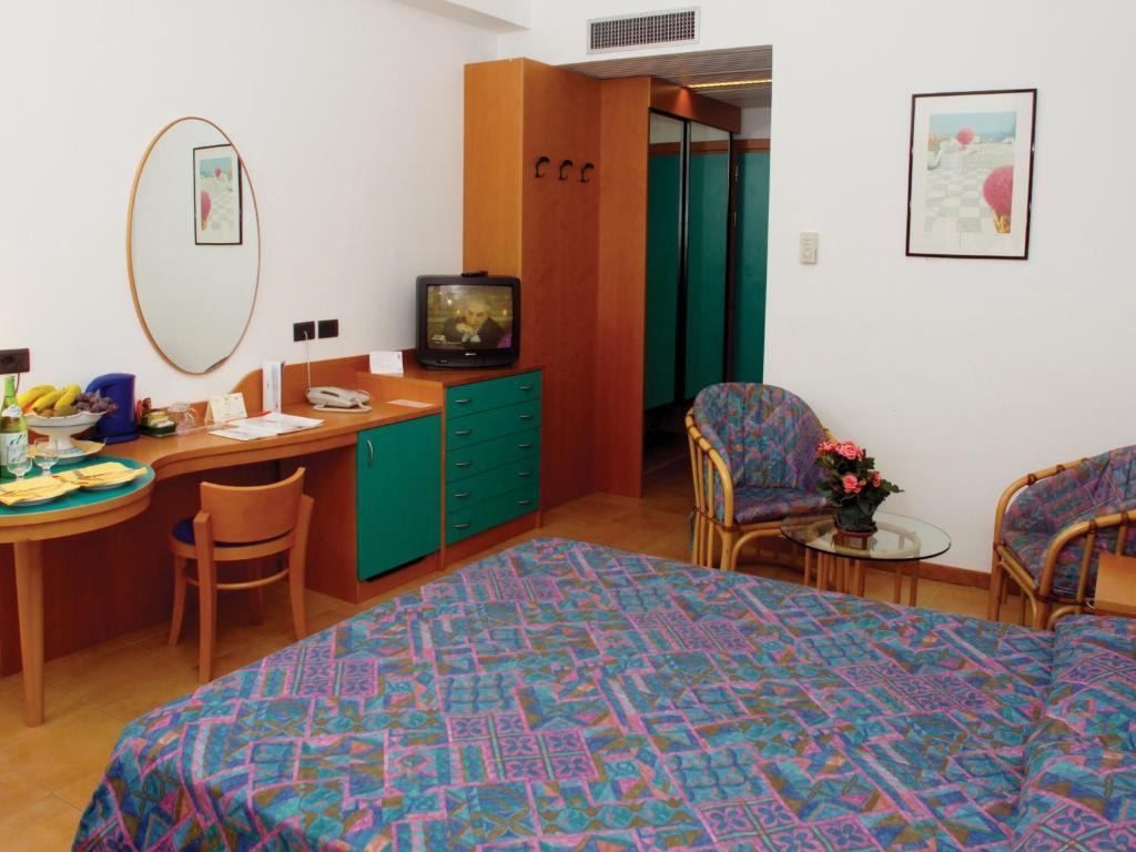 Hotel Le Terrazze Letojanni Cameră foto